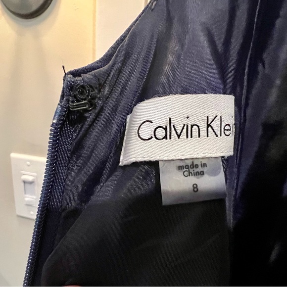 Calvin Klein, Navy, LIKE NEW, perfect condition, great for wedding guest or PROM - Picture 5 of 5